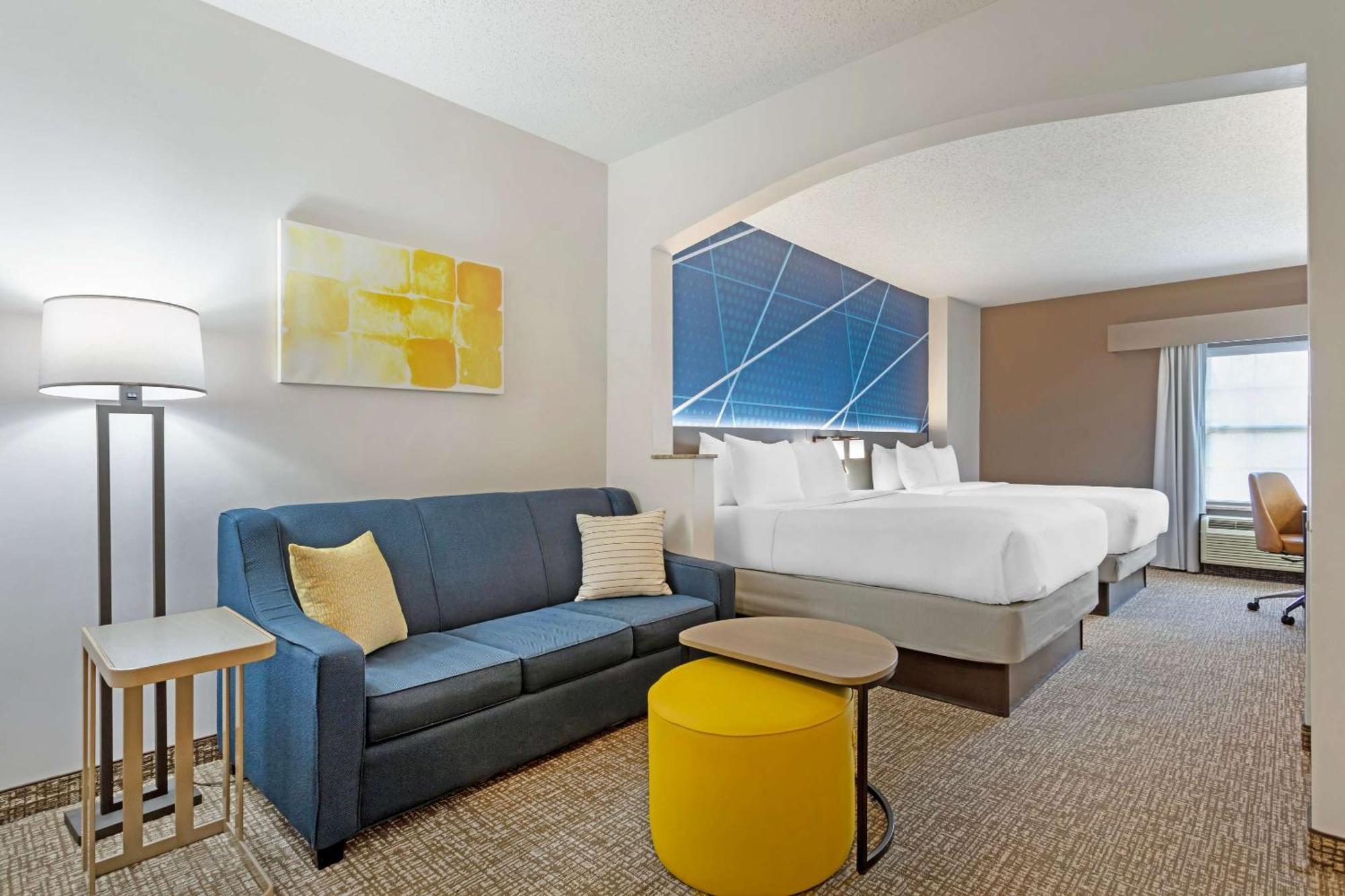 Comfort Suites East Brunswick - South River Eksteriør billede