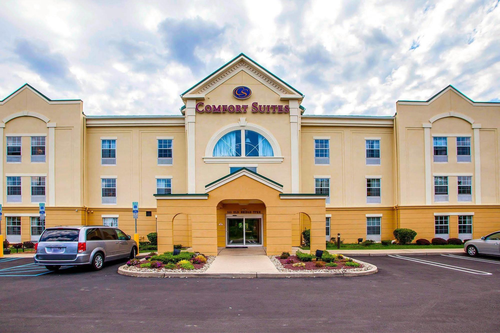 Comfort Suites East Brunswick - South River Eksteriør billede